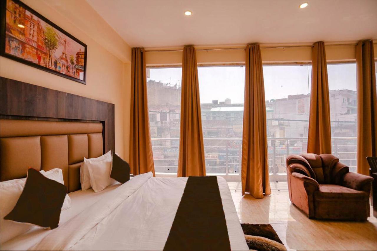 Hotel Swan Suite Near Delhi Airport 新德里 外观 照片