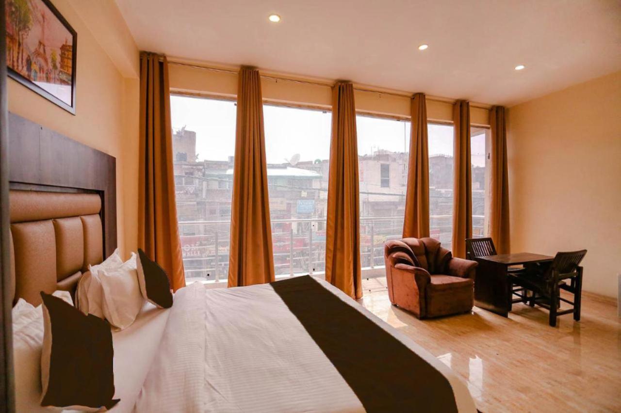 Hotel Swan Suite Near Delhi Airport 新德里 外观 照片